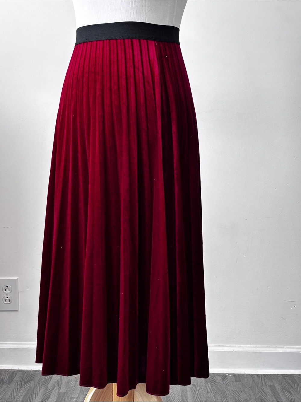Sans Souci Deep Burgundy Pleated Skirt with Black Waistband